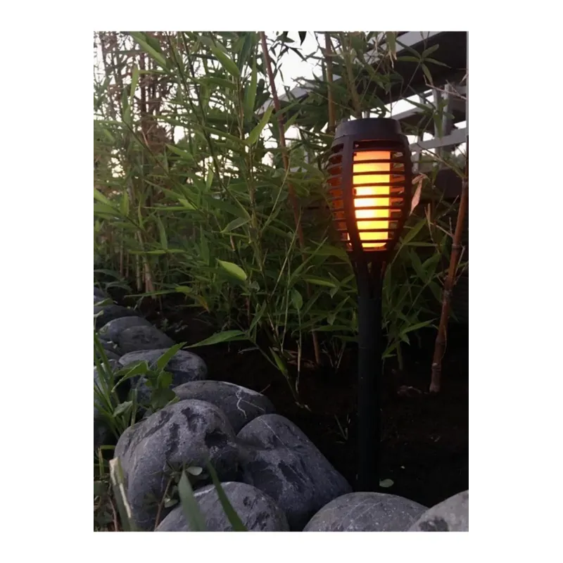Solar Flame Effect Garden Lamp